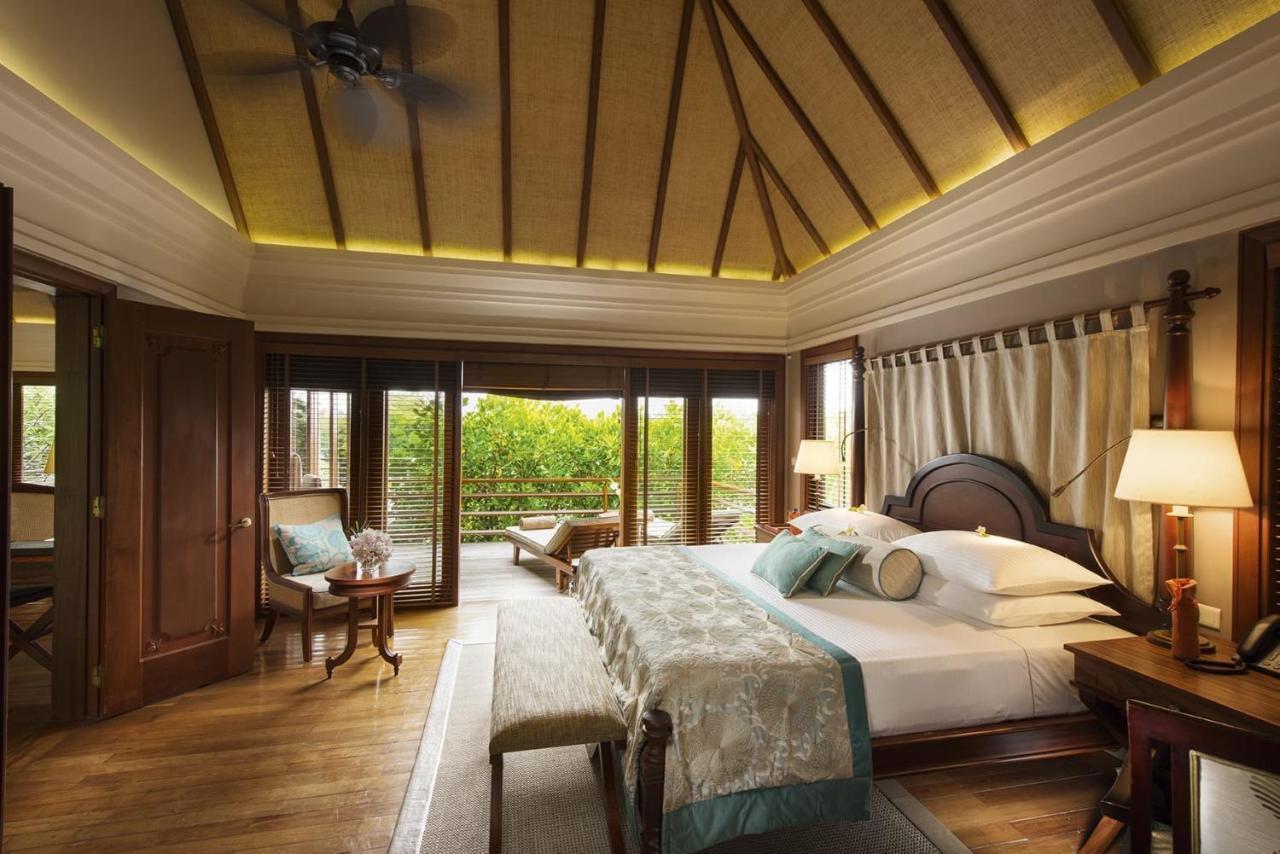 Constance Prince Maurice Посте-де-Флак Экстерьер фото A bedroom at the resort