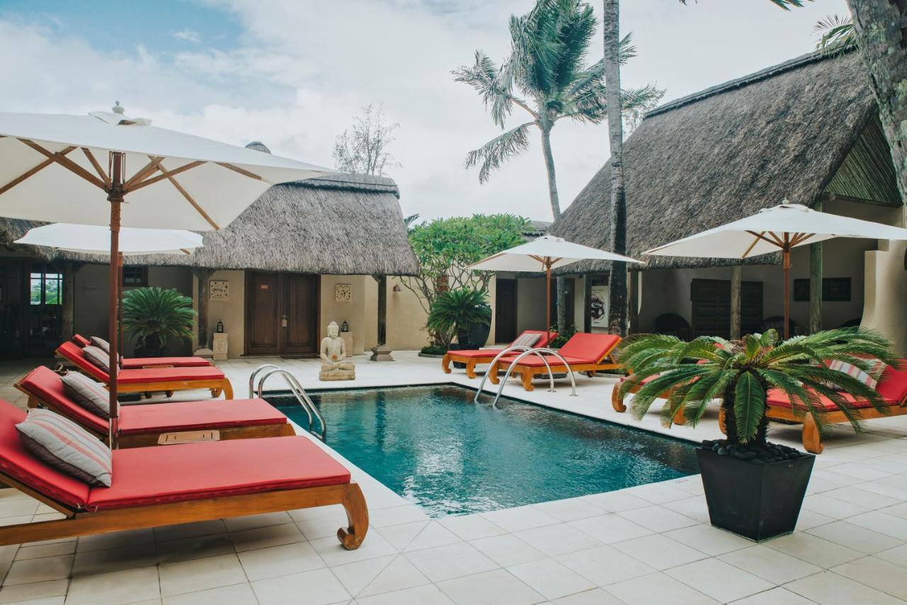 Constance Prince Maurice Посте-де-Флак Экстерьер фото The swimming pool at the resort