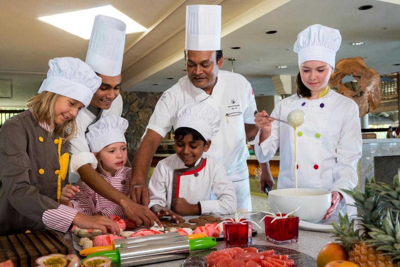 Constance Prince Maurice Посте-де-Флак Экстерьер фото A family cooking class at the Oberoi, Mumbai