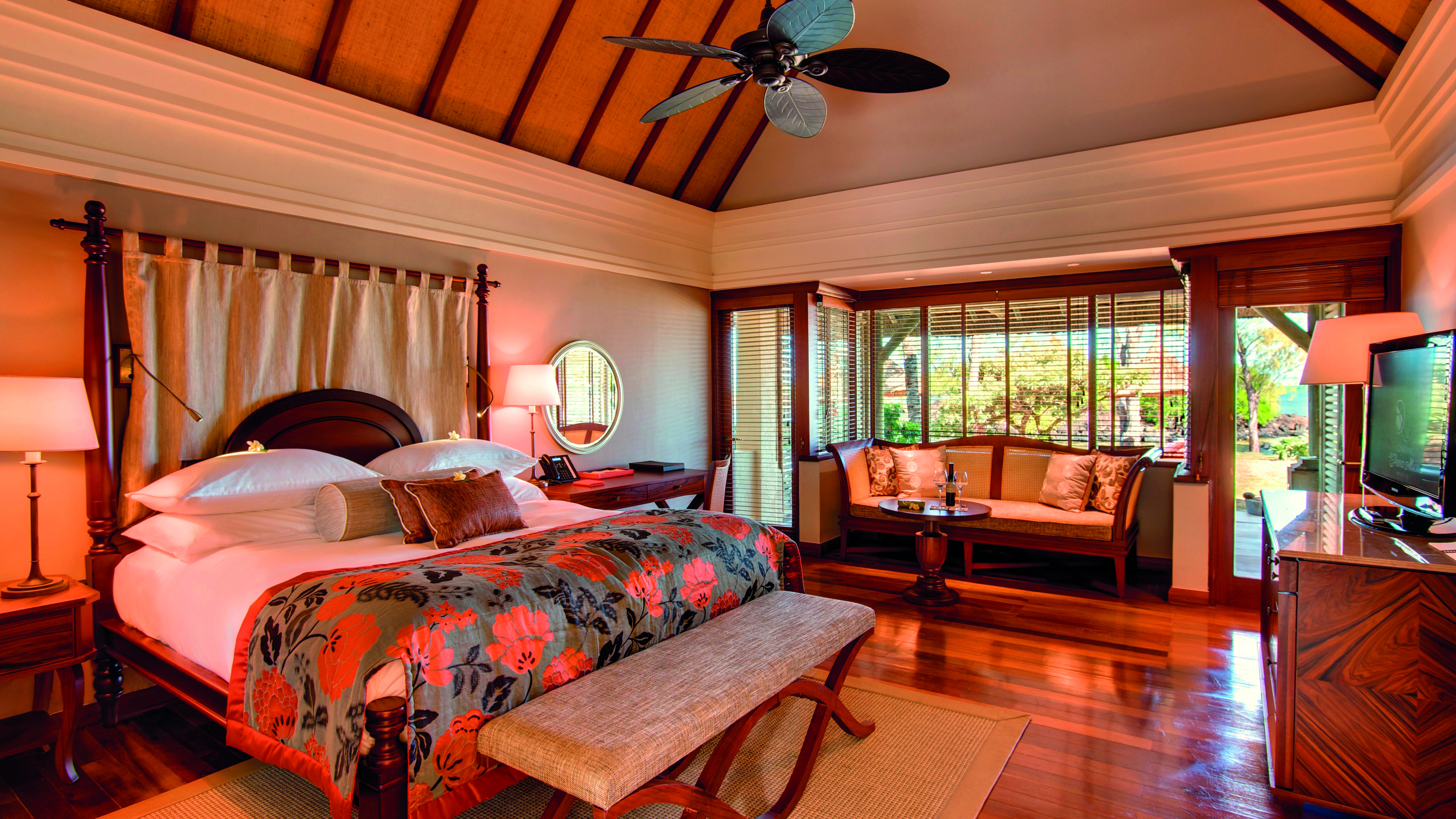 Constance Prince Maurice Посте-де-Флак Номер фото A bedroom at the Four Seasons Resort